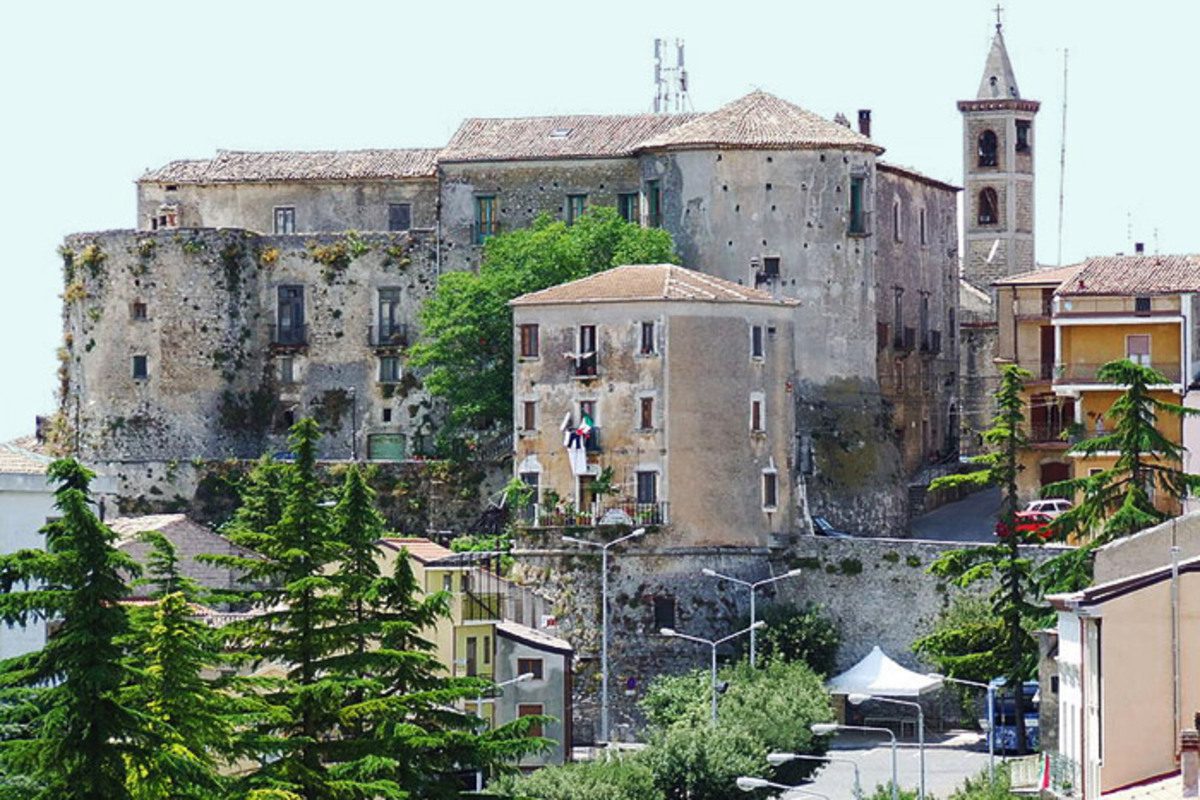 Caggiano, Castello